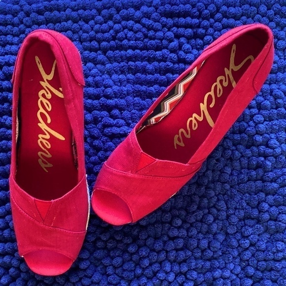 Skechers Memory Foam Espadrille Wedge Women's 10 Red Canvas Peep Toe Shoes Comfy - Picture 1 of 6